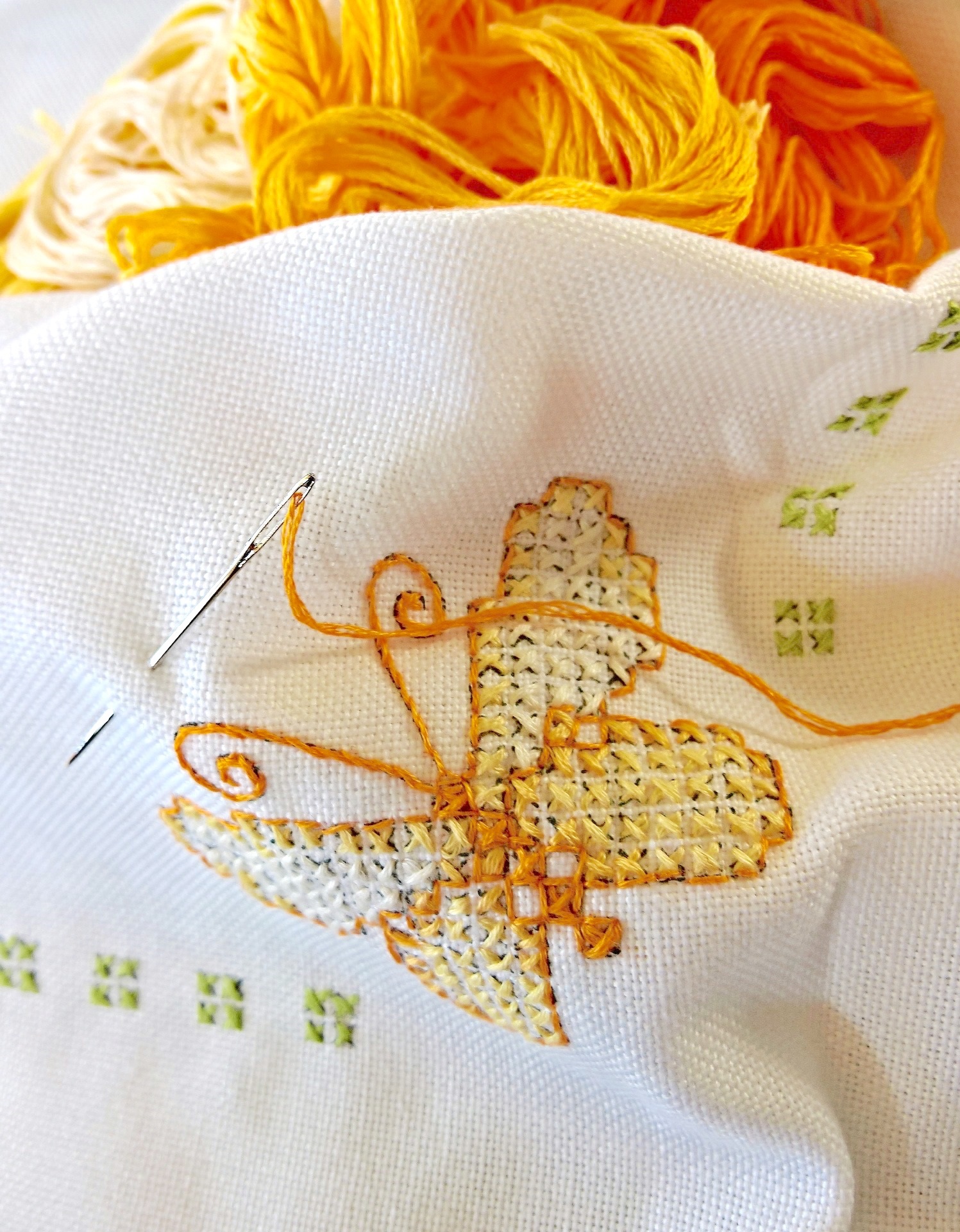 Crafts Sewing Crocheting Embroidery Needle Thread Butterfly Fabric