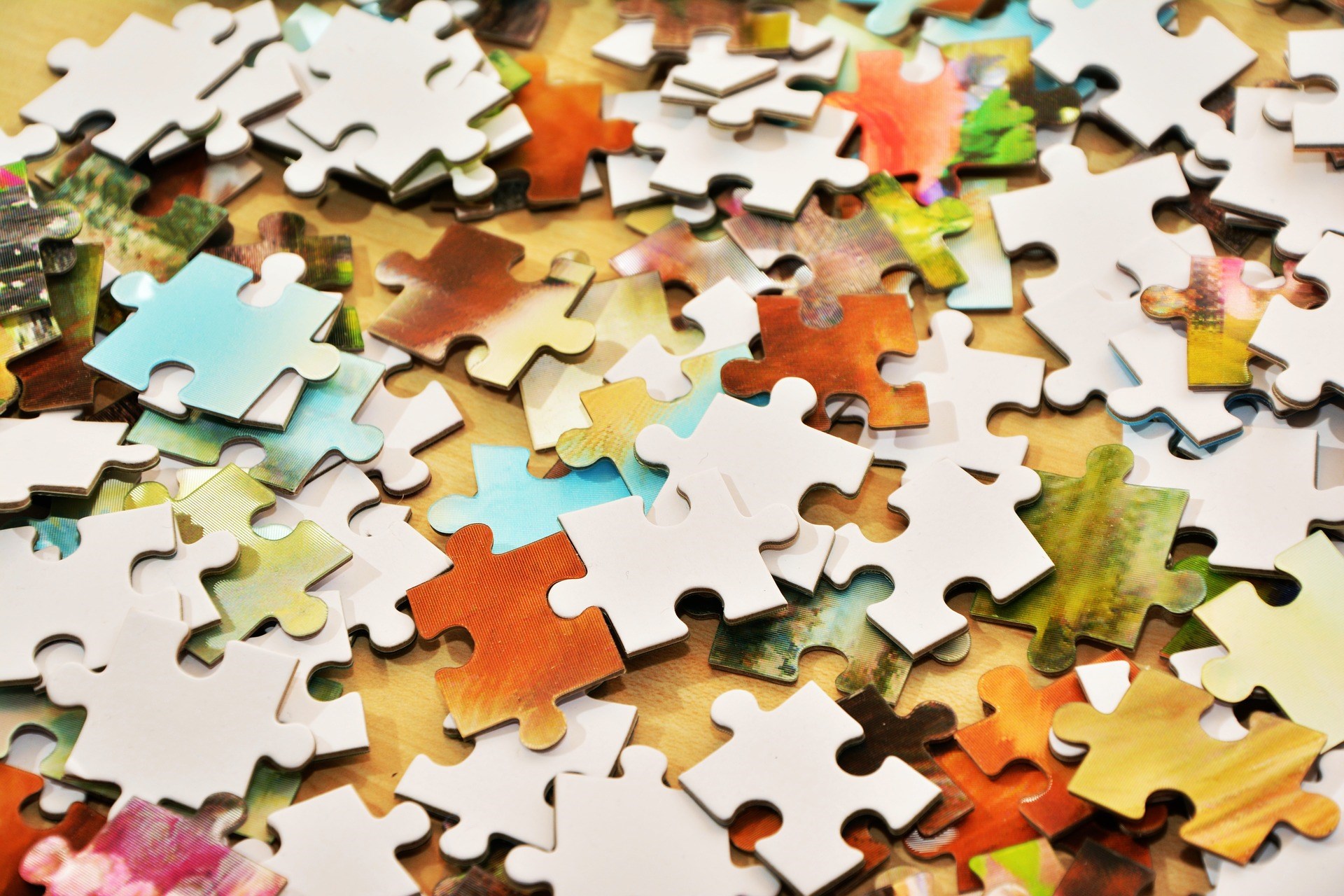 Puzzles pieces jigsaw games