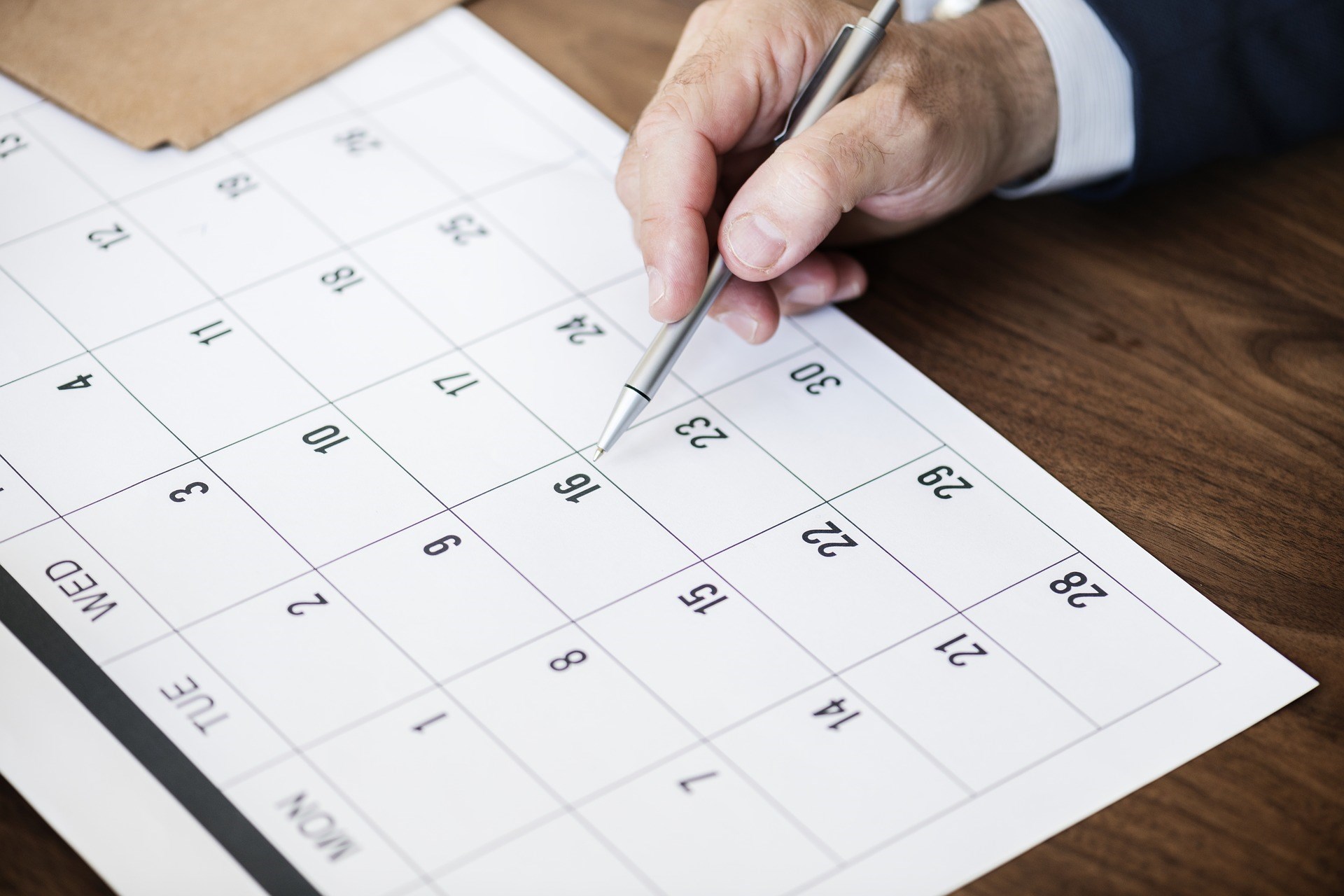 desk calendar