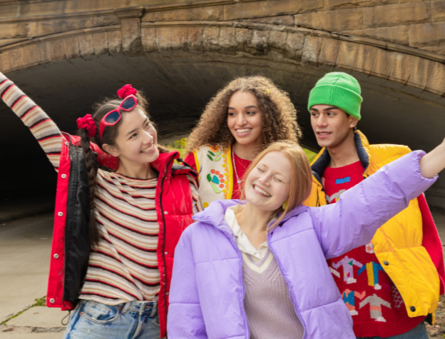 Image of laughing teens