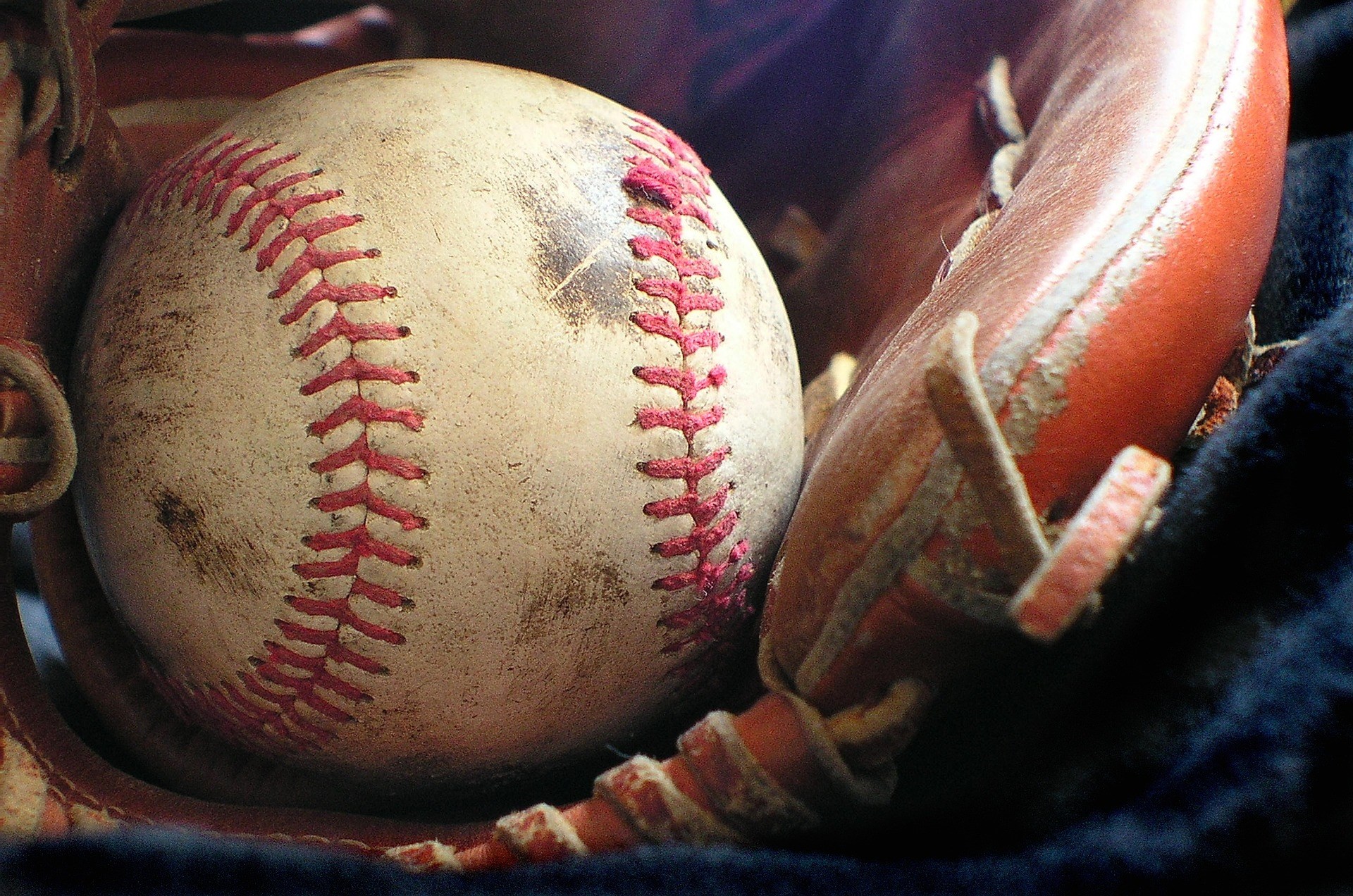 Baseball ball spring training season kids gloves