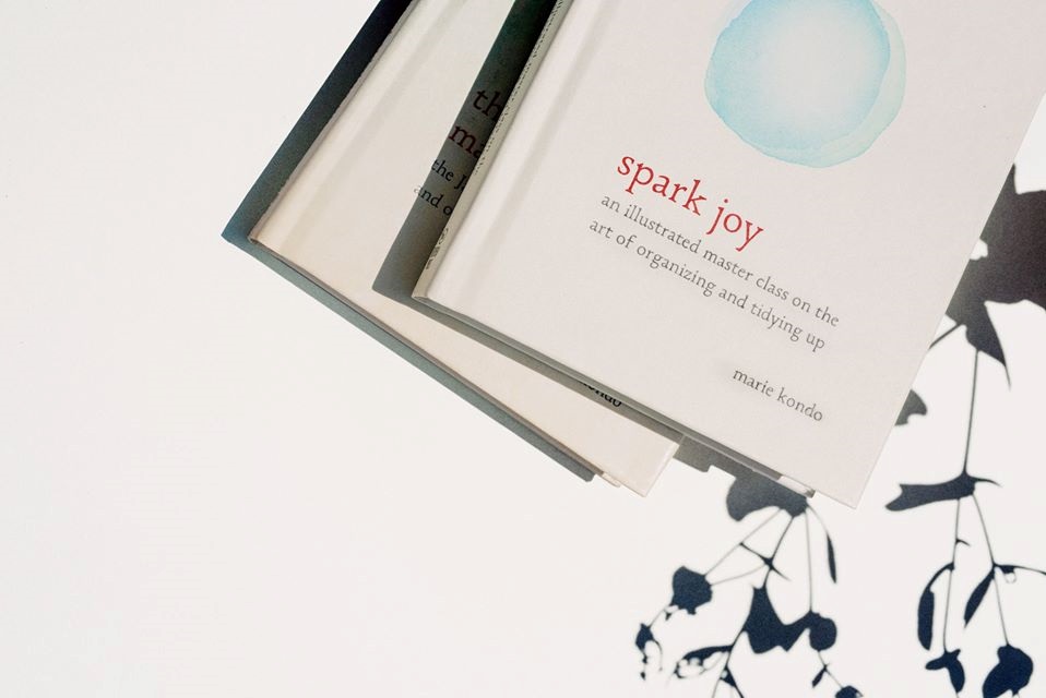 Graphic of the book Spark Joy by Marie Kondo.