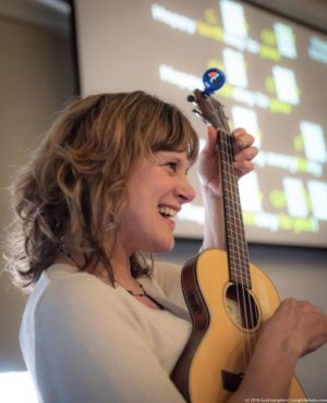 Learn to play ukulele
