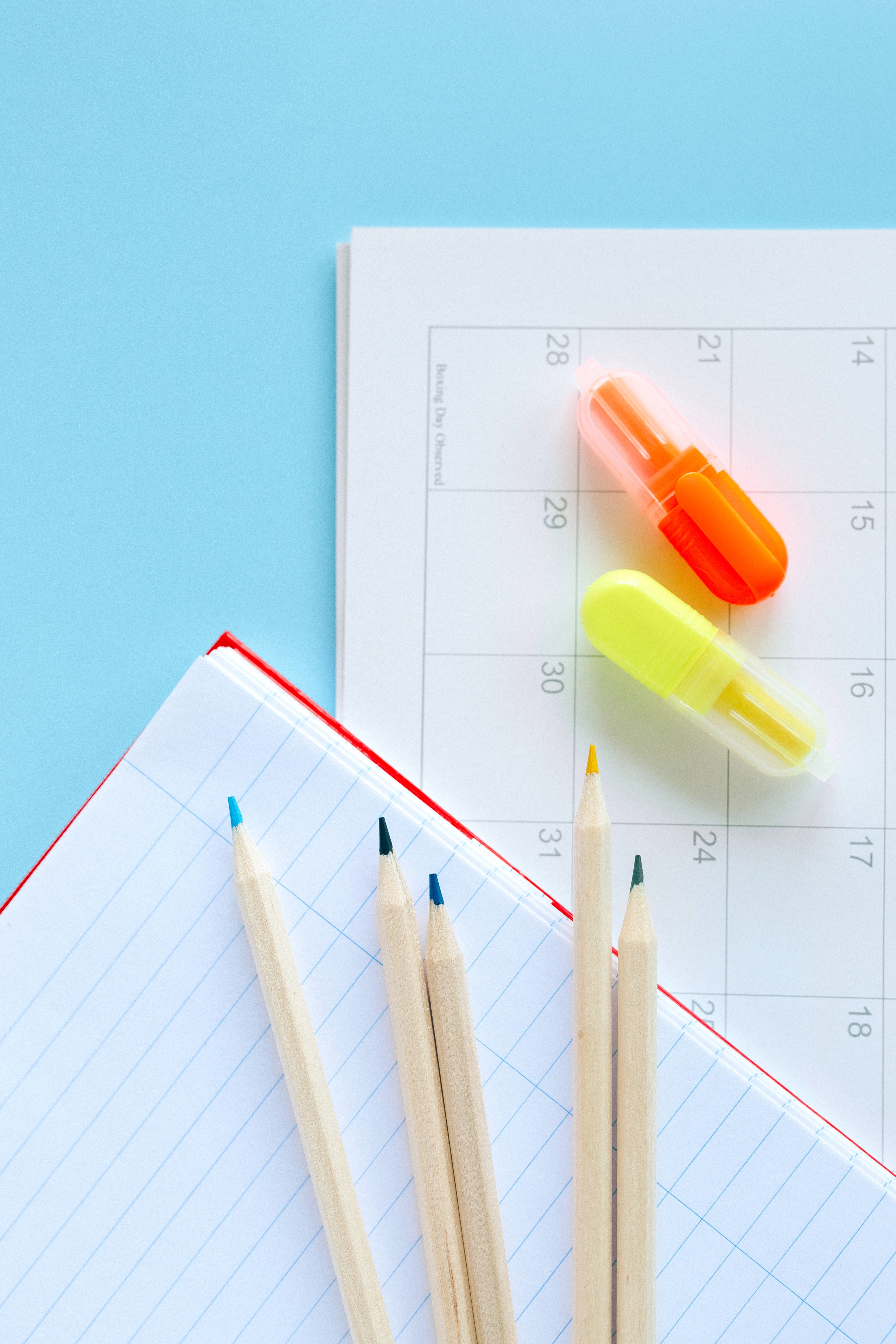 Coloring Materials on Calendar and Notebook