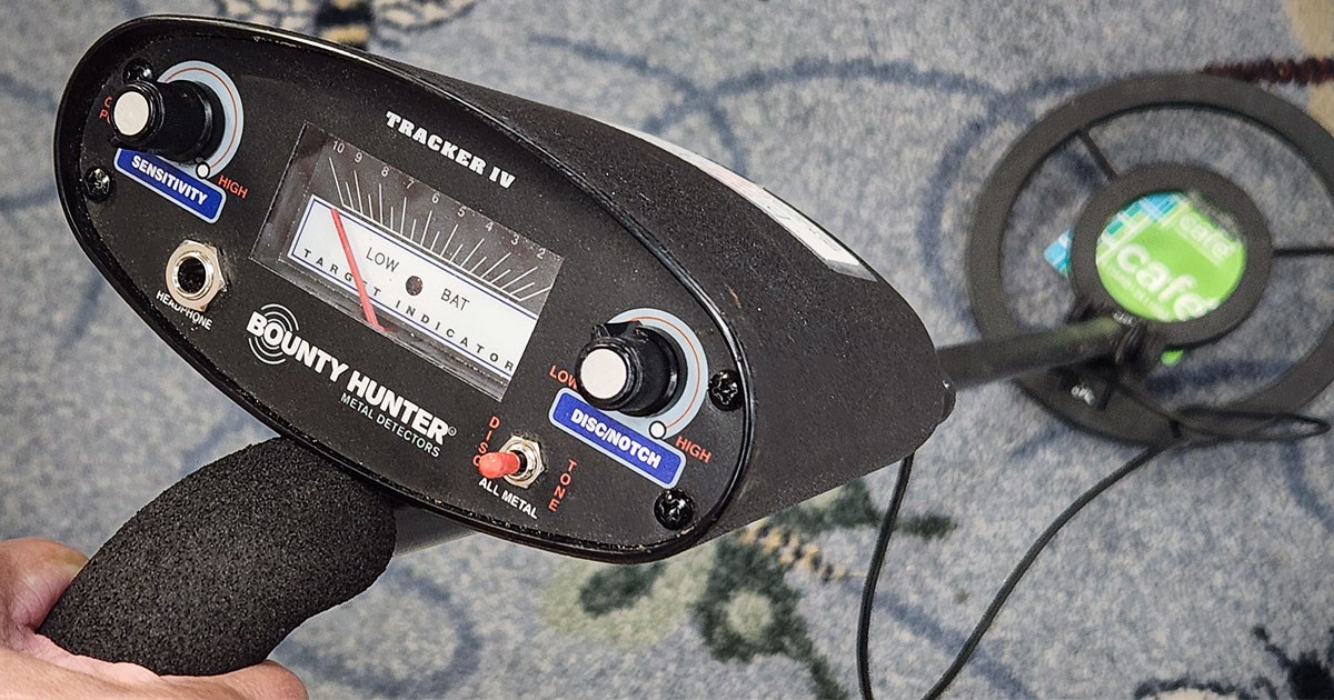 Metal detector.