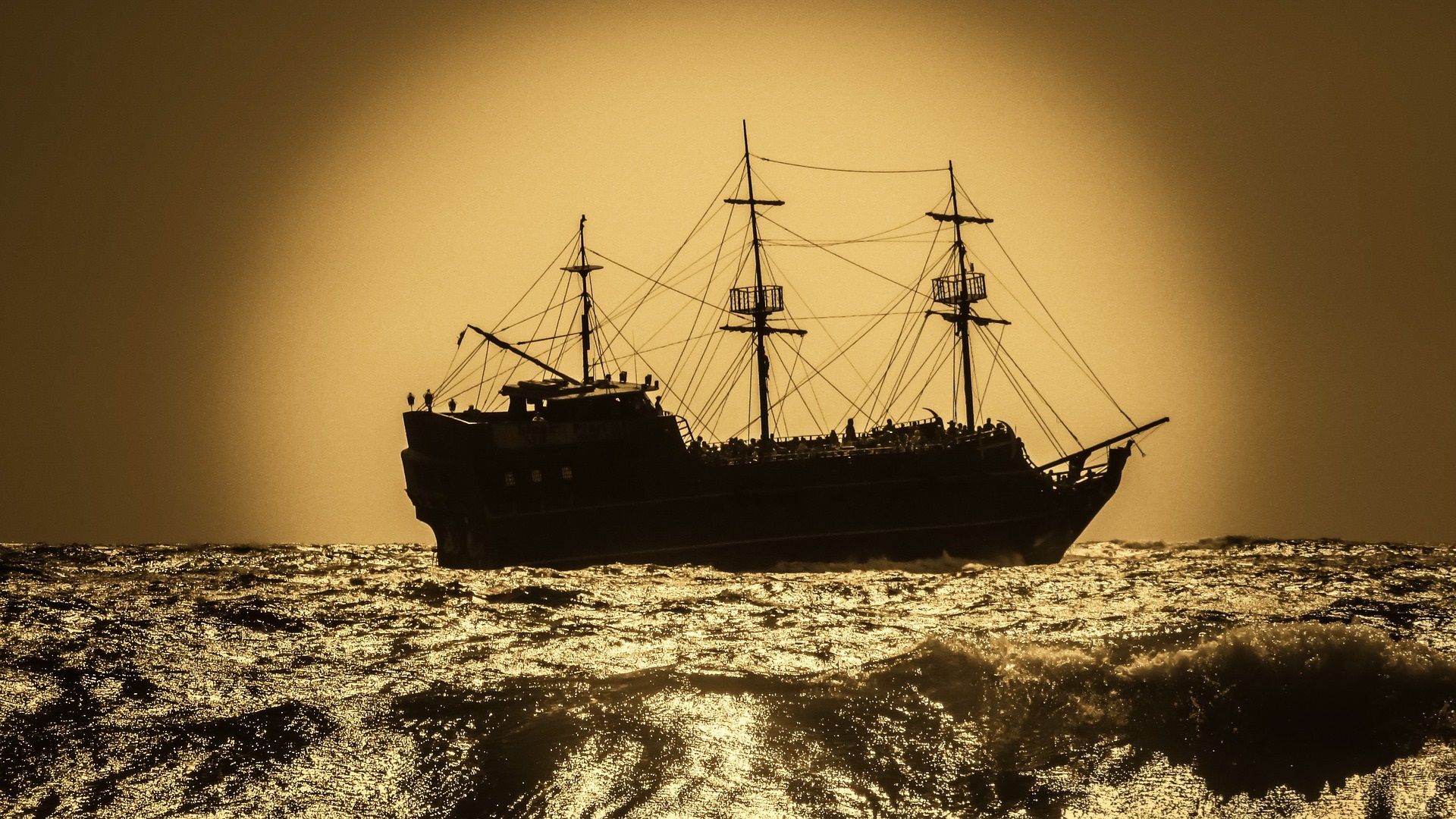 Pirates ship seas ocean