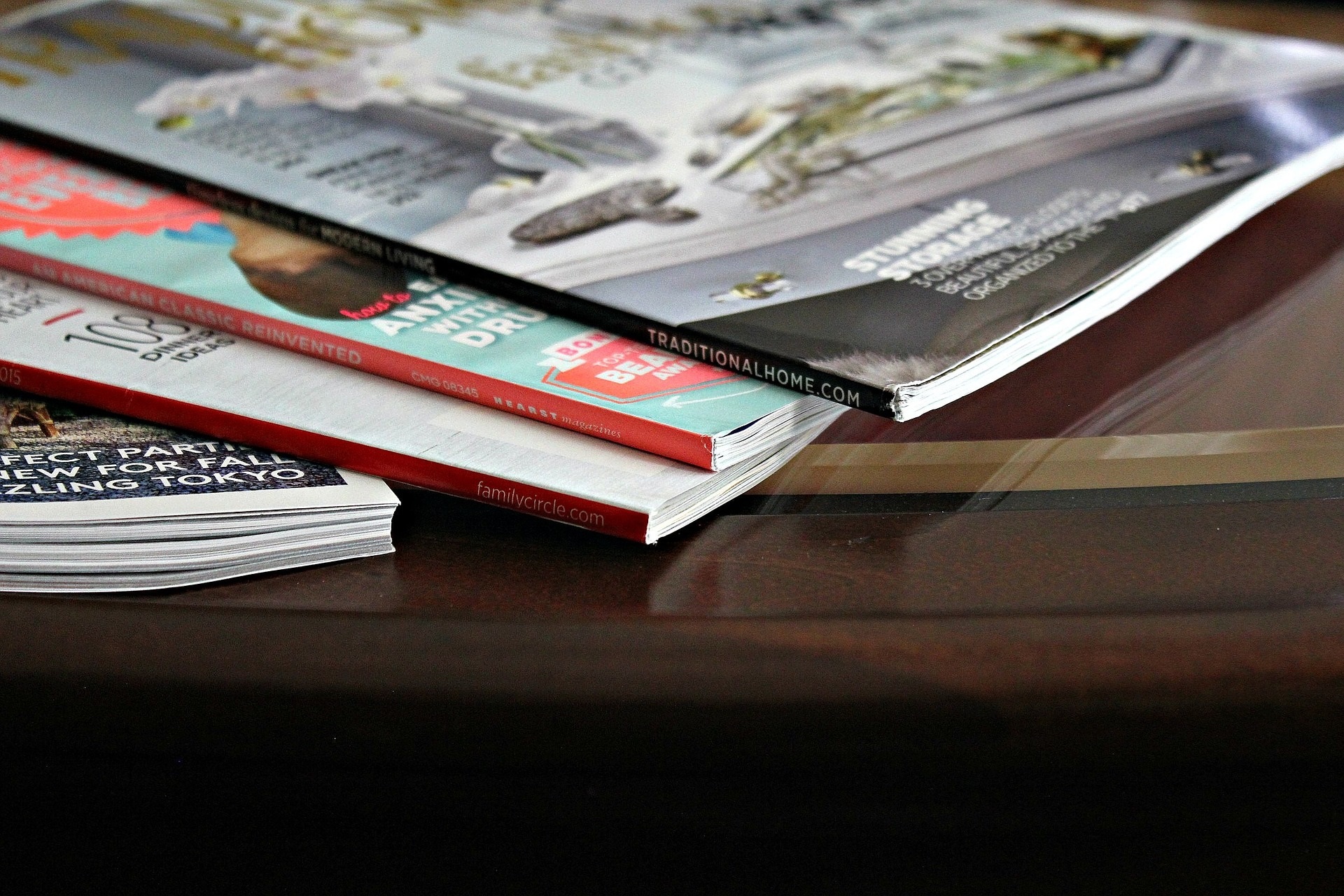 Magazines reading