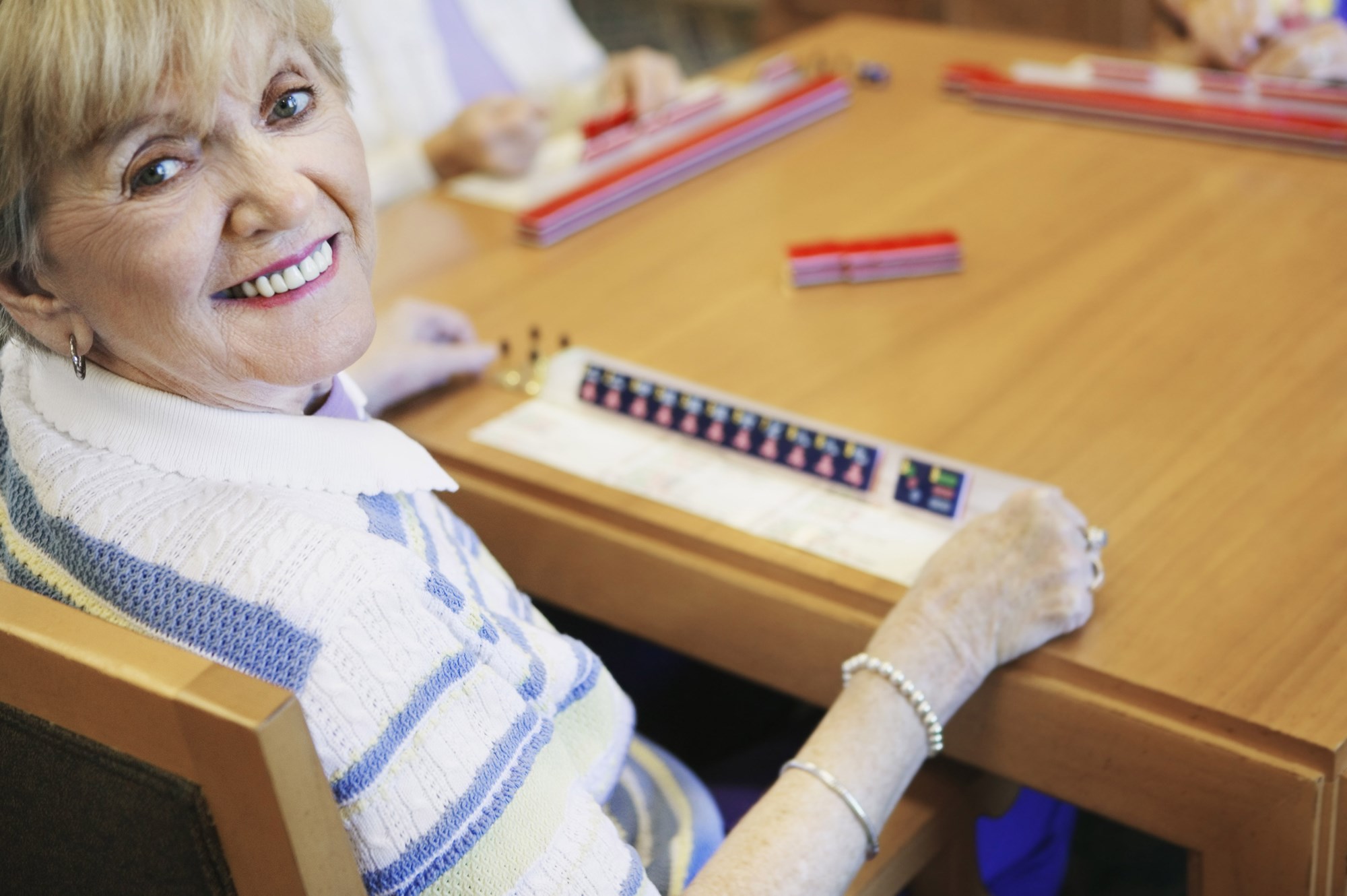 Women playing mah johngg