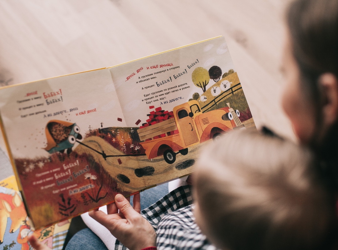 Photograph of Mahjong playing table Photograph of Mahjong playing table