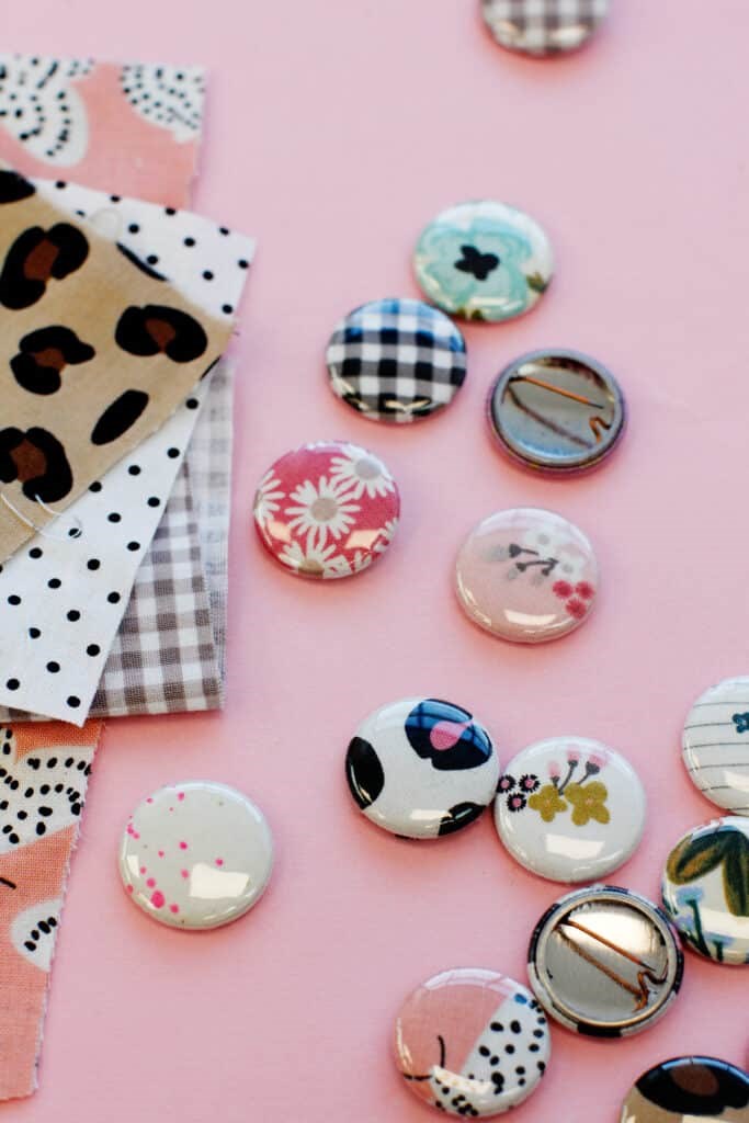 Fabric buttons