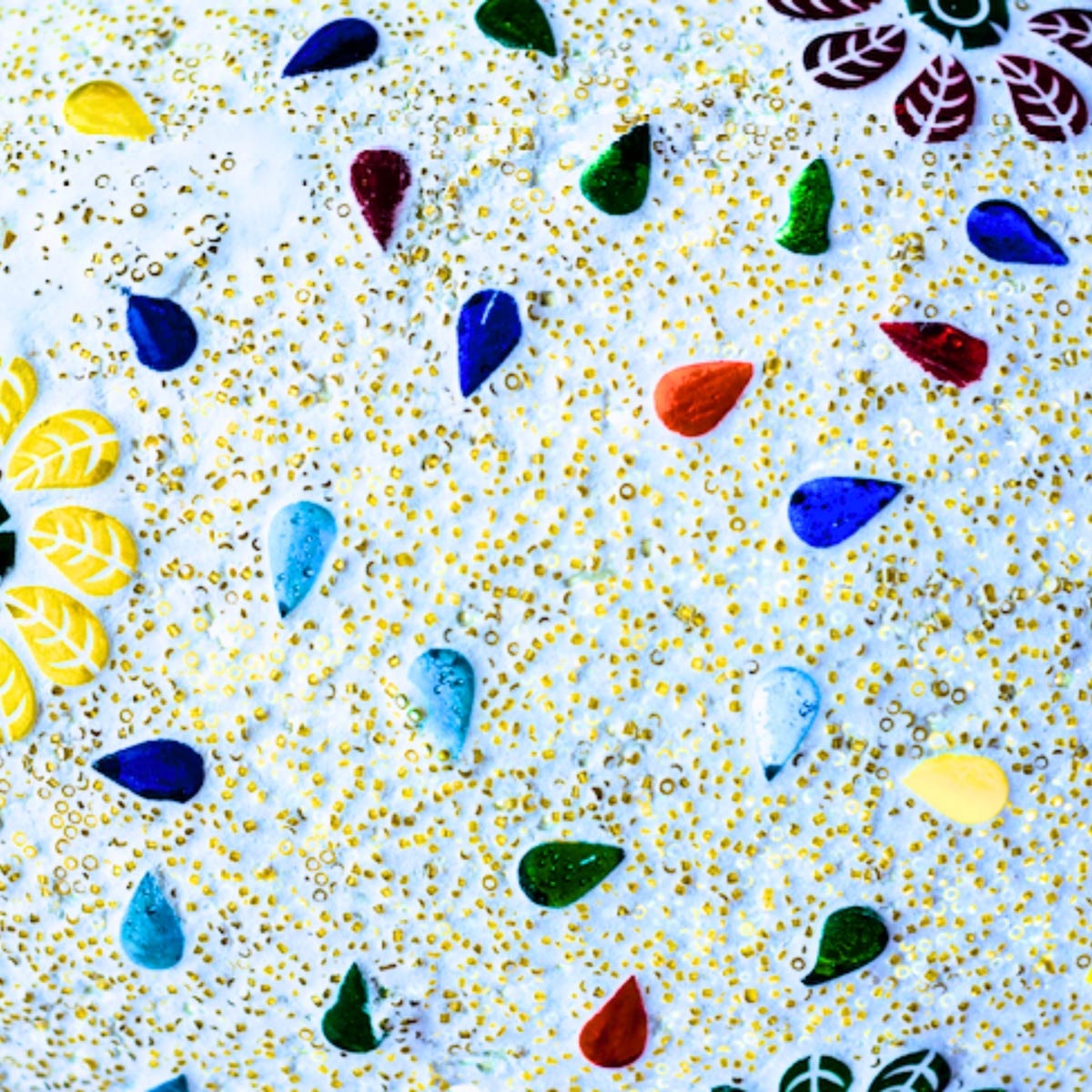 broken ceramic pieces in plaster